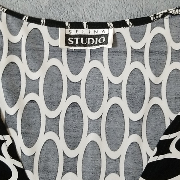 selina Studio black and white patterned dress. - Picture 5 of 8